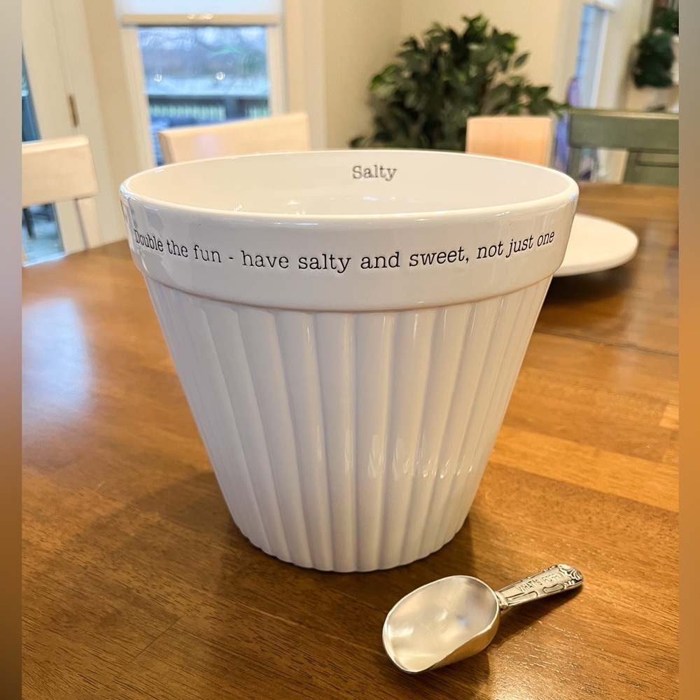 Mud Pie Popcorn Bowl with Scoop